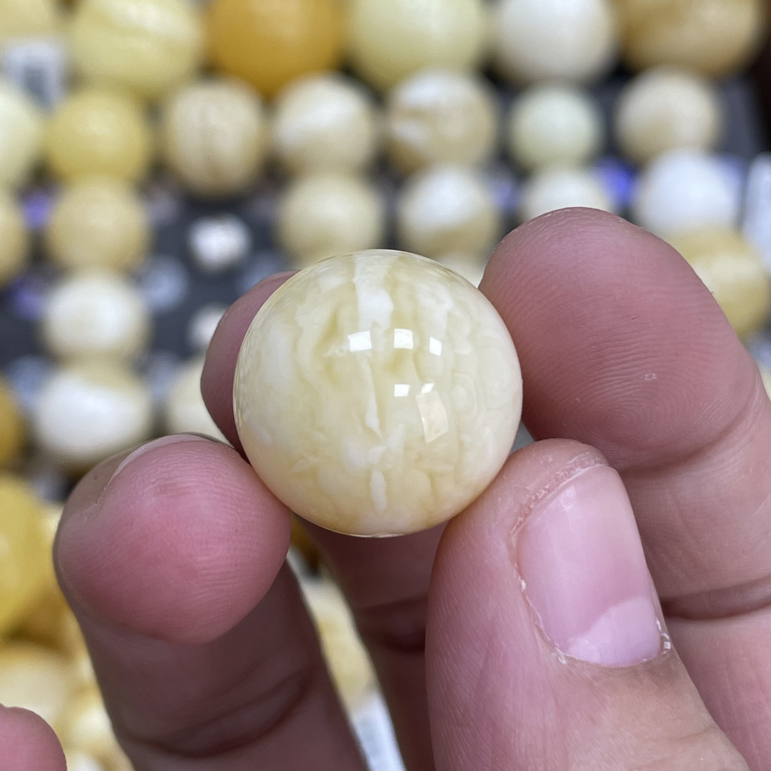 魔梵珠宝｜17.9mm俄料天然蜜蜡 浓蜡瓷妖花 瑕疵