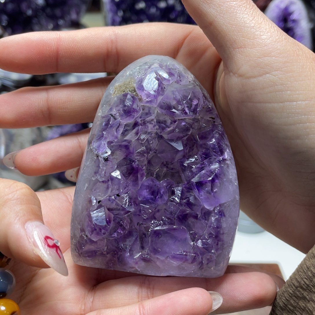 紫晶大型摆件（非配饰）未镶嵌