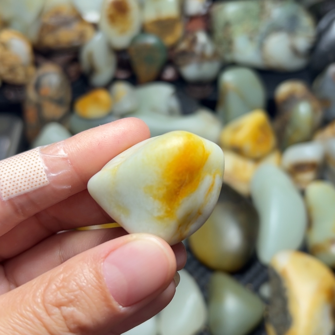 和田玉（青玉）A18未镶嵌