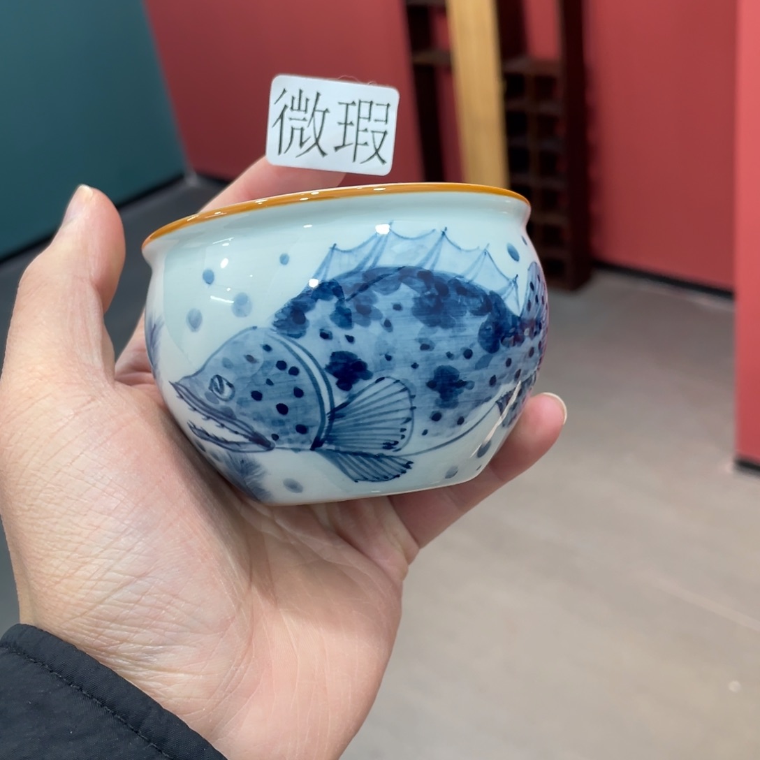 釉下手绘茶具微瑕