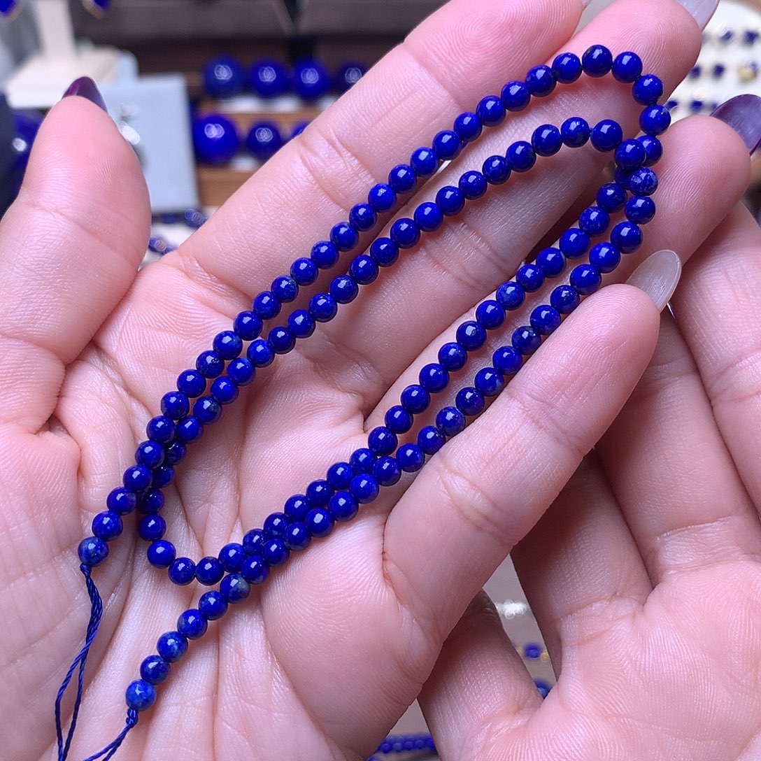 爱***己青金石未镶嵌4m双圈