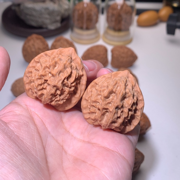 文玩核桃把件龙鳞