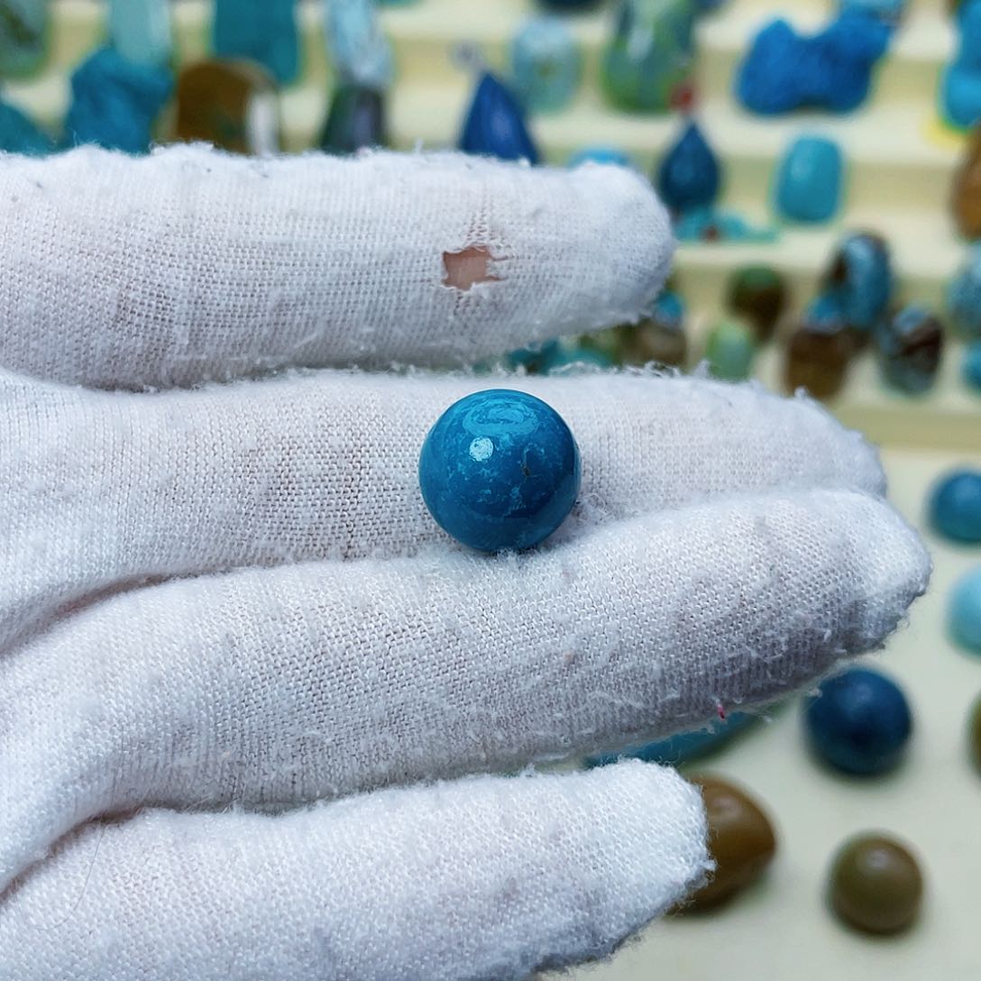 绿松石颈饰未镶嵌