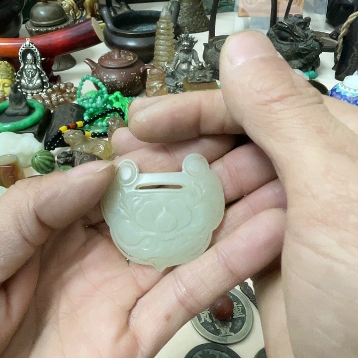 有机玻璃一个完整的物件