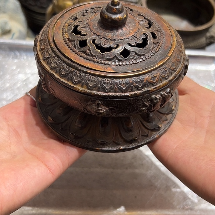 后**觉微瑕疵黄铜摆件工艺品