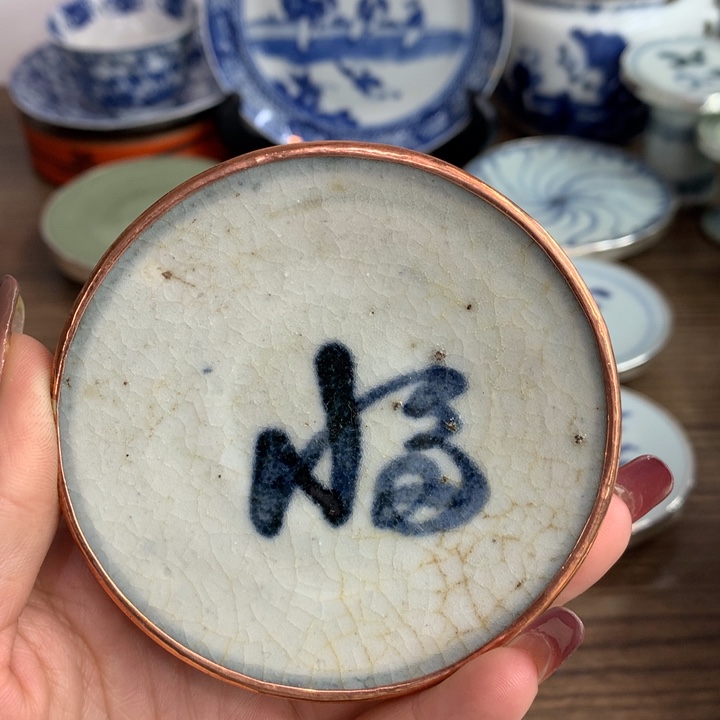 壶承现代纯手工的工艺品