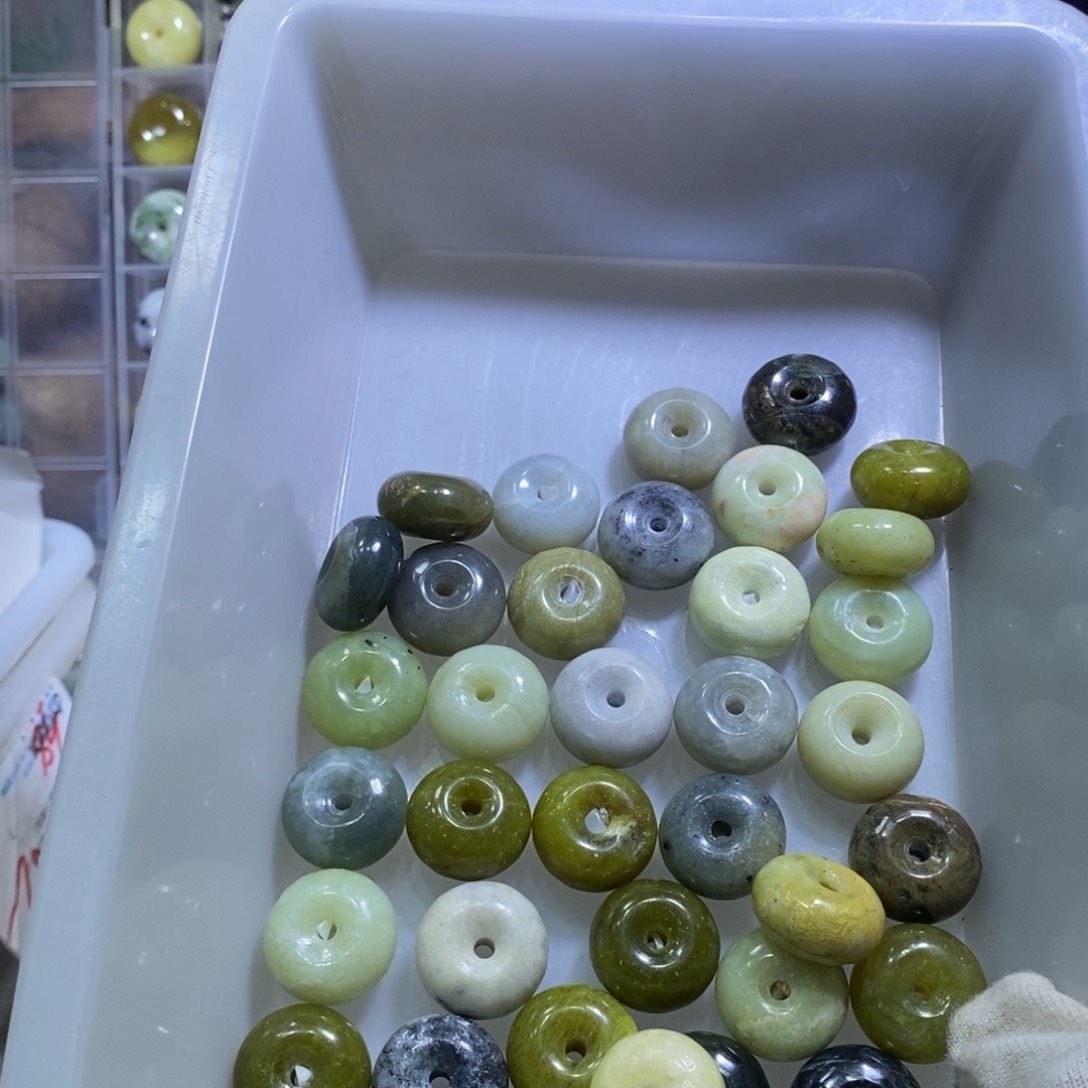 合金蛇纹石玉颈饰222