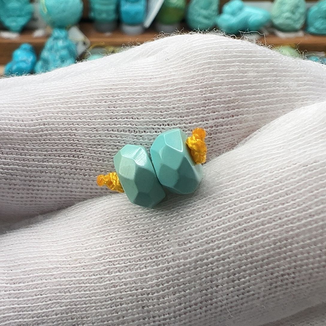 绿松石配饰未镶嵌