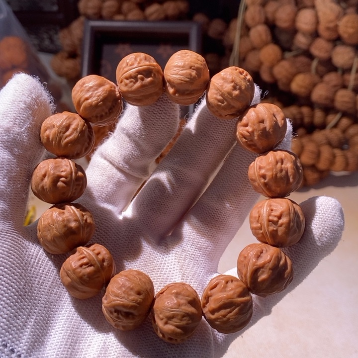 手串文玩核桃宇****6…………