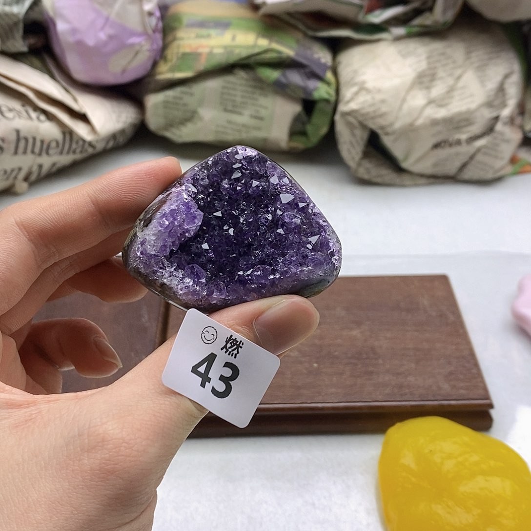 紫晶大型摆件（非配饰）未镶嵌