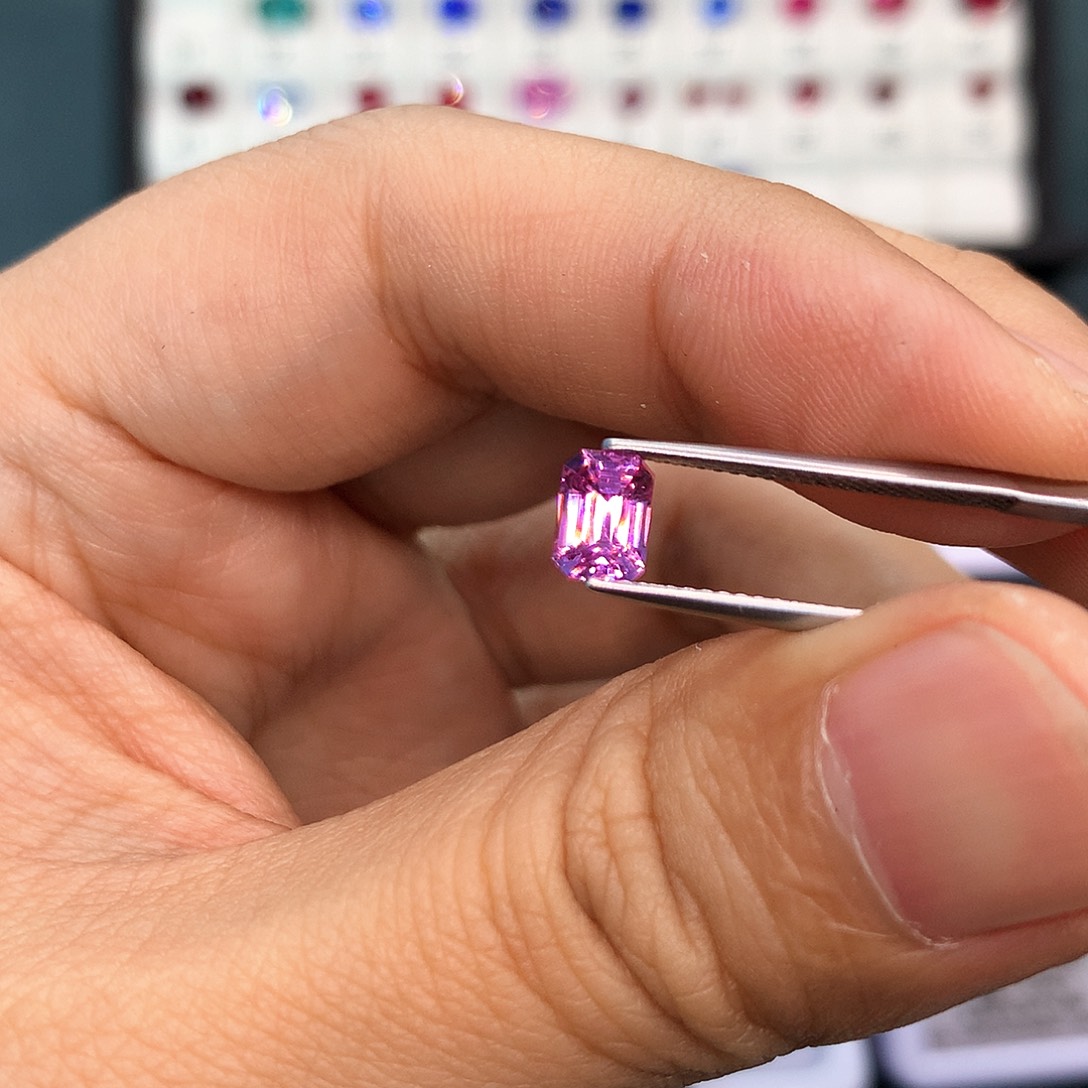 彩色蓝宝石裸石未镶嵌1.03克拉无烧