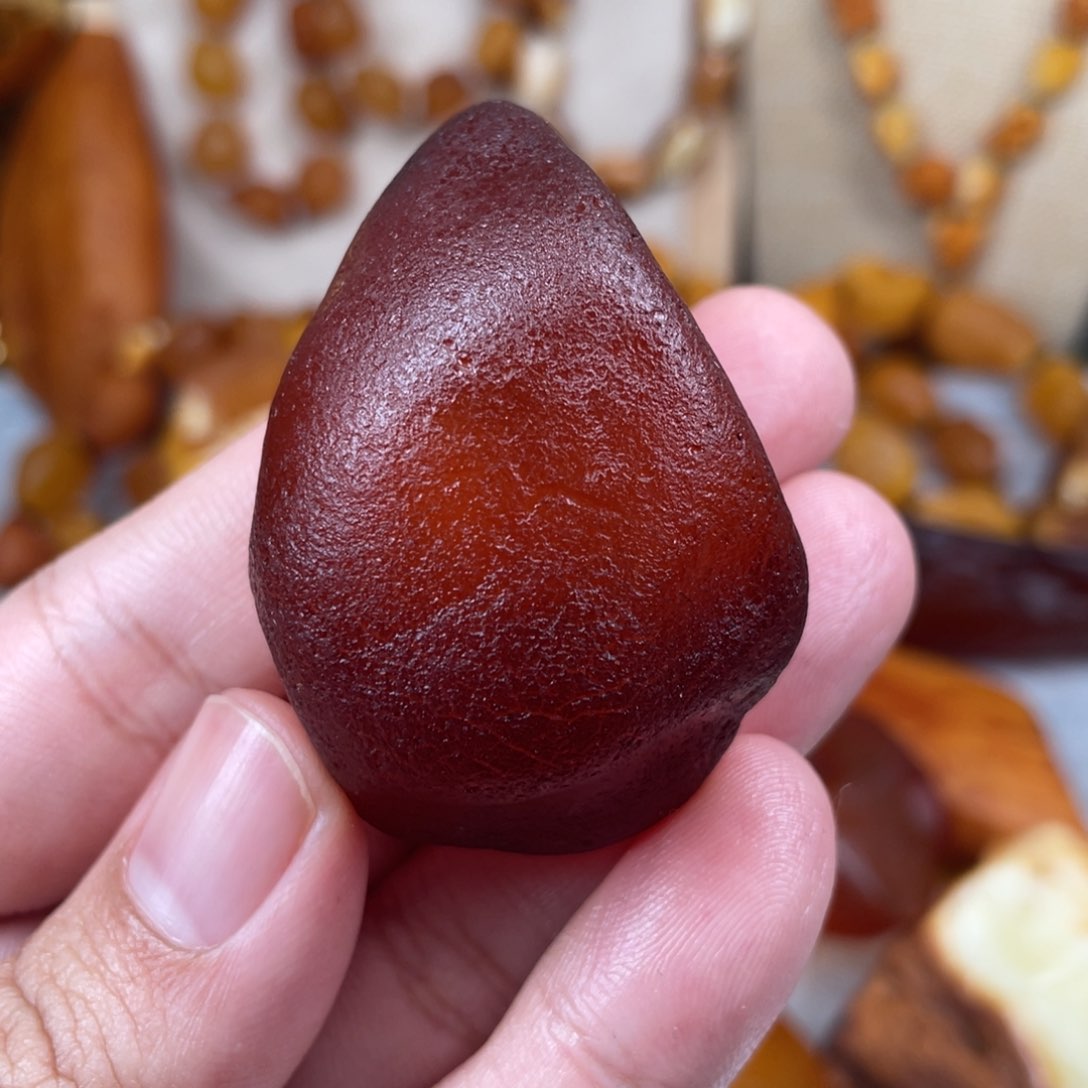 琥珀珠宝奇石未镶嵌