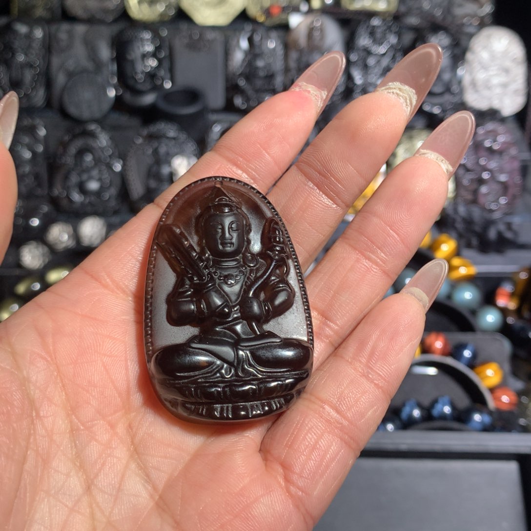 黑曜岩吊坠(赠链)未镶嵌?**?牛