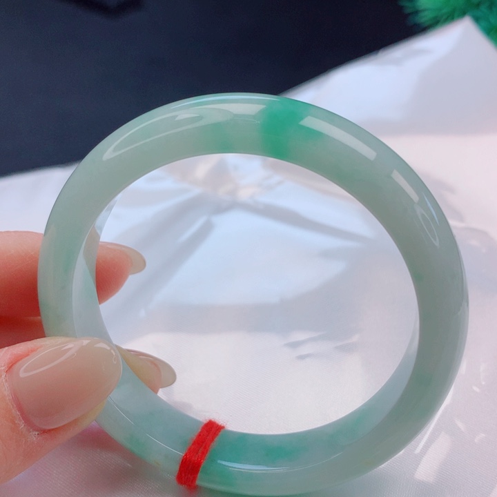 翡翠未镶嵌手镯55圈口