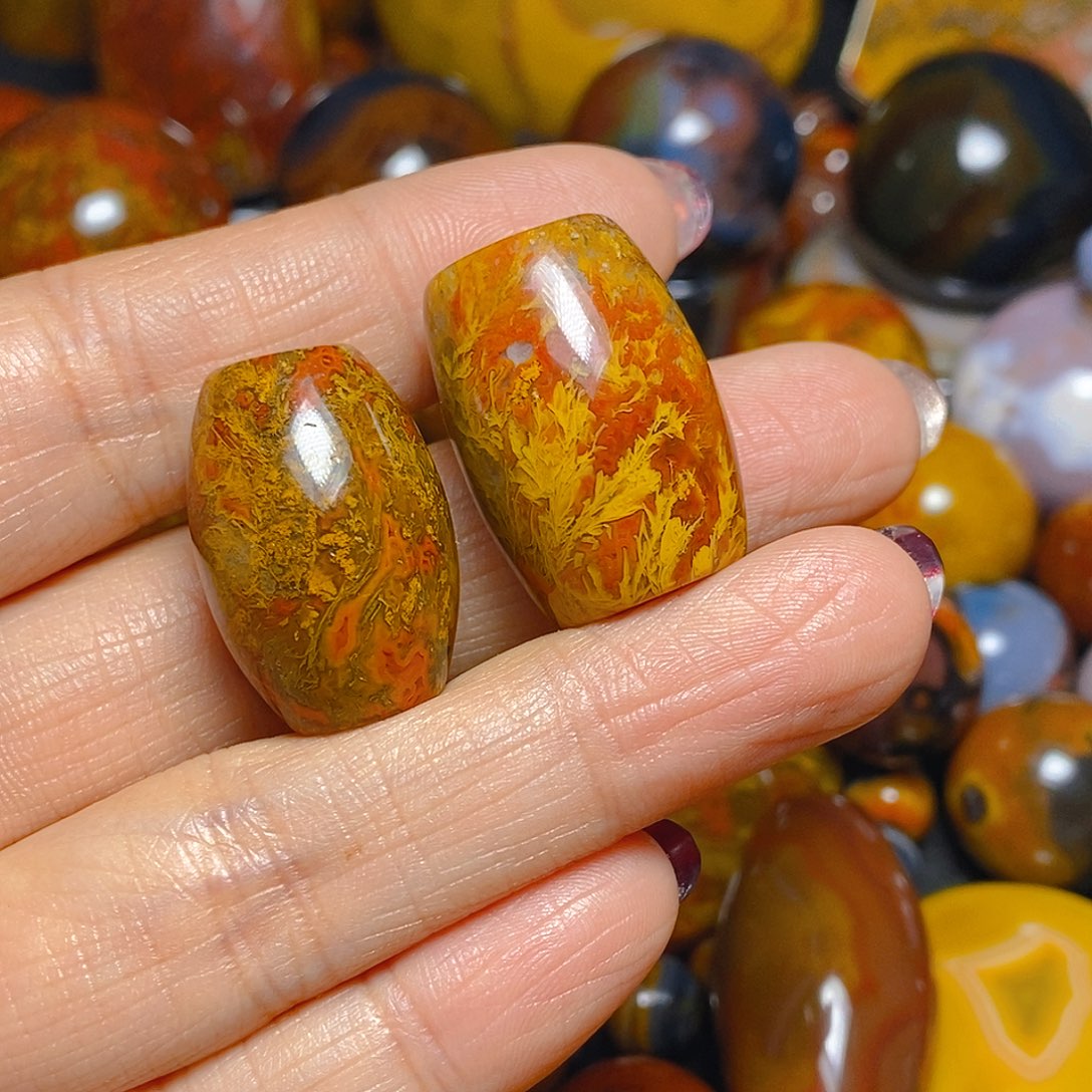 阿***翔玛瑙/玉髓未镶嵌颈饰