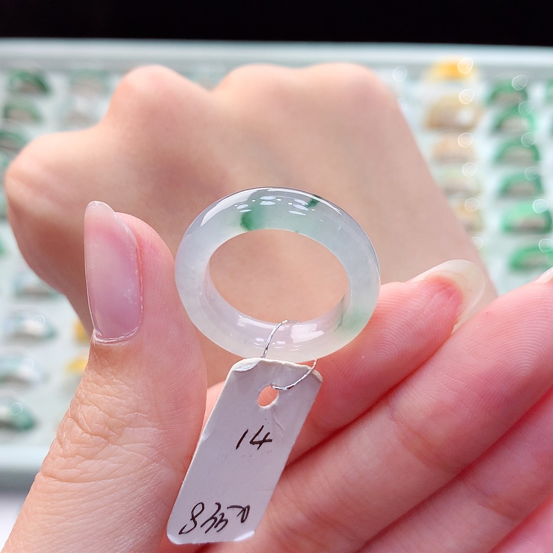 翡翠未镶嵌戒指14号