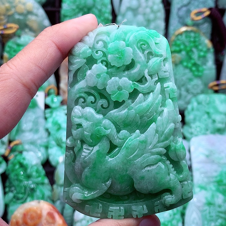 翡翠吊坠(不含链)未镶嵌