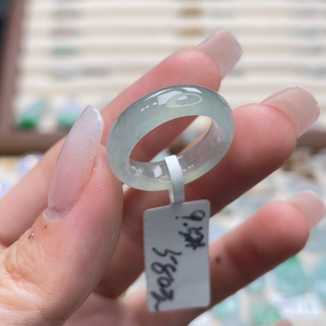 翡翠未镶嵌戒圈a10港圈9.5冰胶葡萄肉