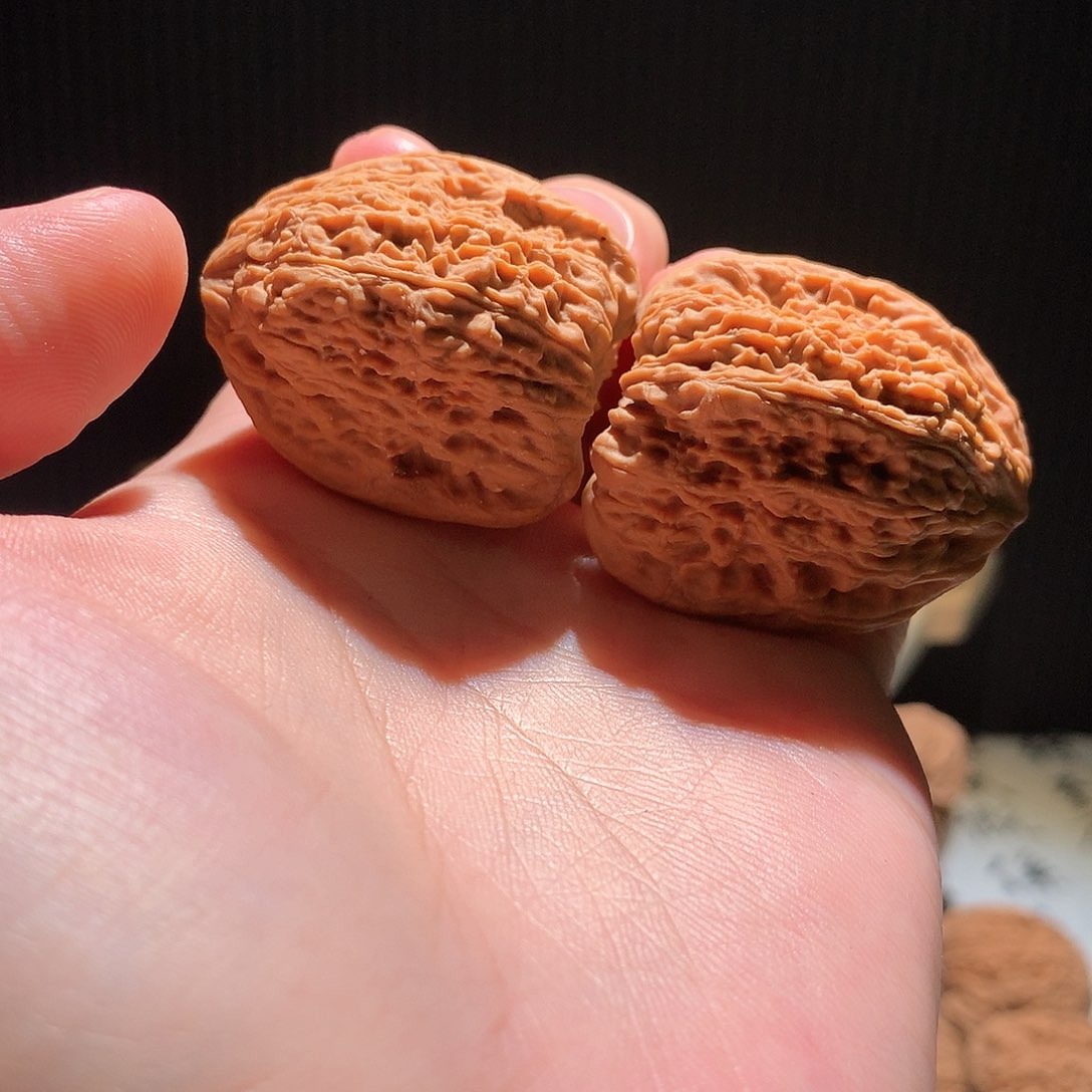 把件文玩核桃?**C35南疆