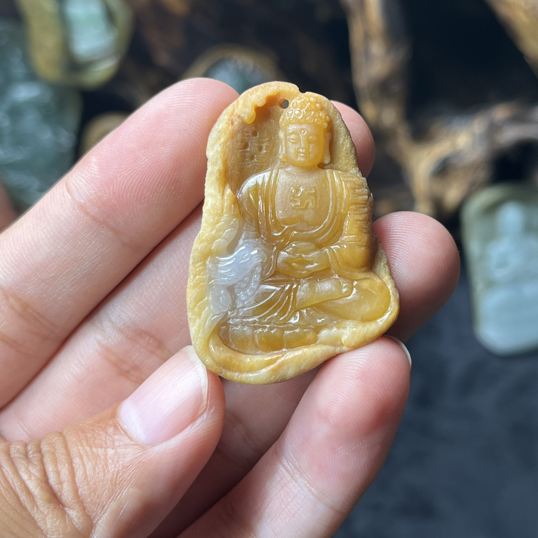 天然缅甸A货翡翠 冰黄翡 大日如来