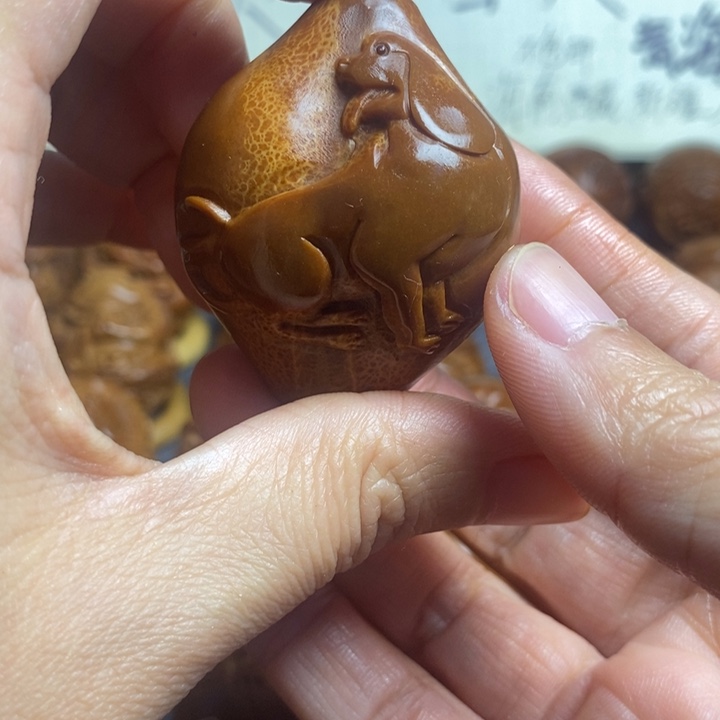 【闪购商品】香榧木诸**相橄榄核雕刻3.9