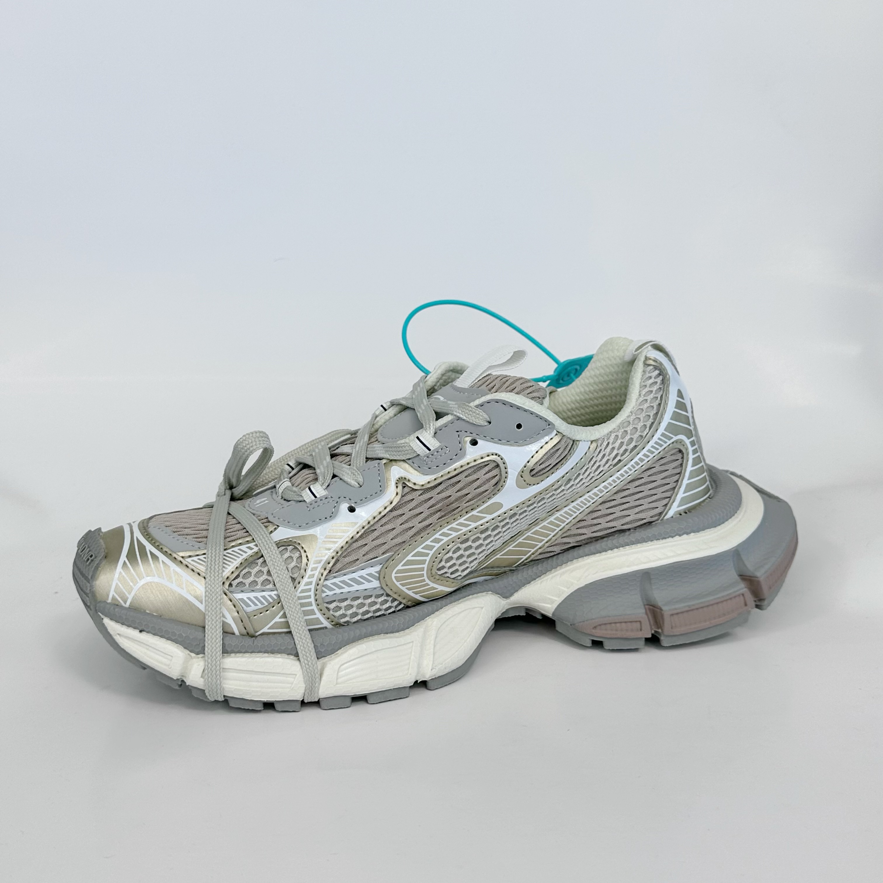 巴黎轻奢做旧百搭男女同款3代厚底增高运动休闲白色软底老爹鞋