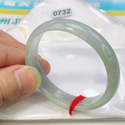 翡翠手镯（贵妃镯）未镶嵌0732号