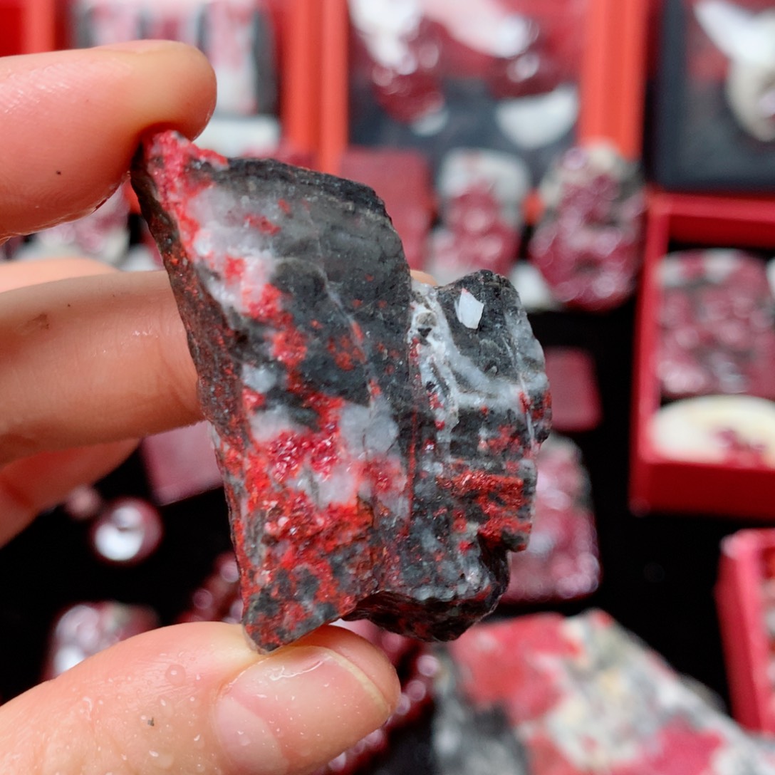 天然辰砂天然毛石