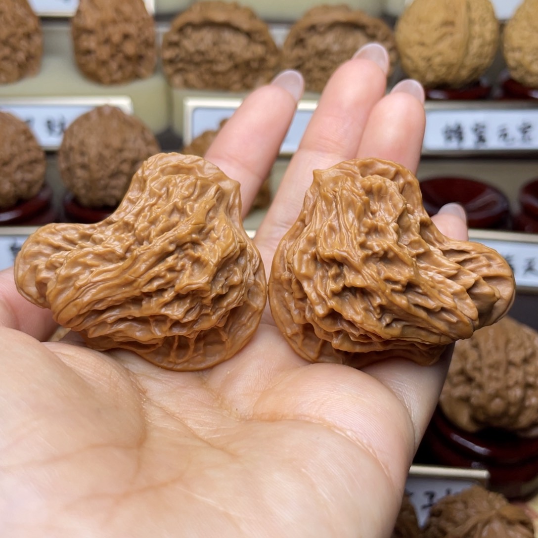 文玩核桃把件鸳鸯43左右