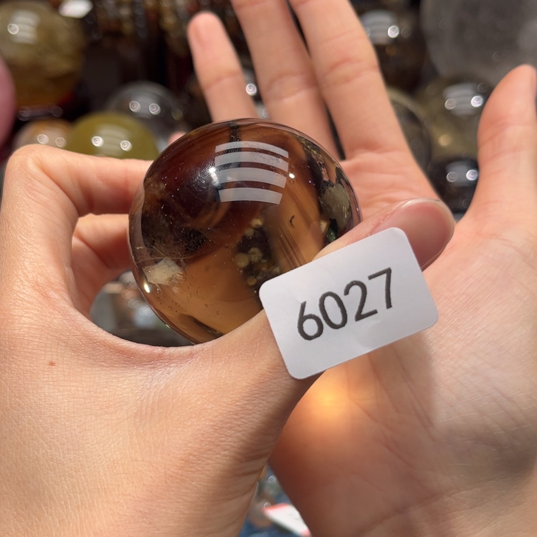 【闪购商品】未镶嵌大型摆件（非配饰）水晶B**i