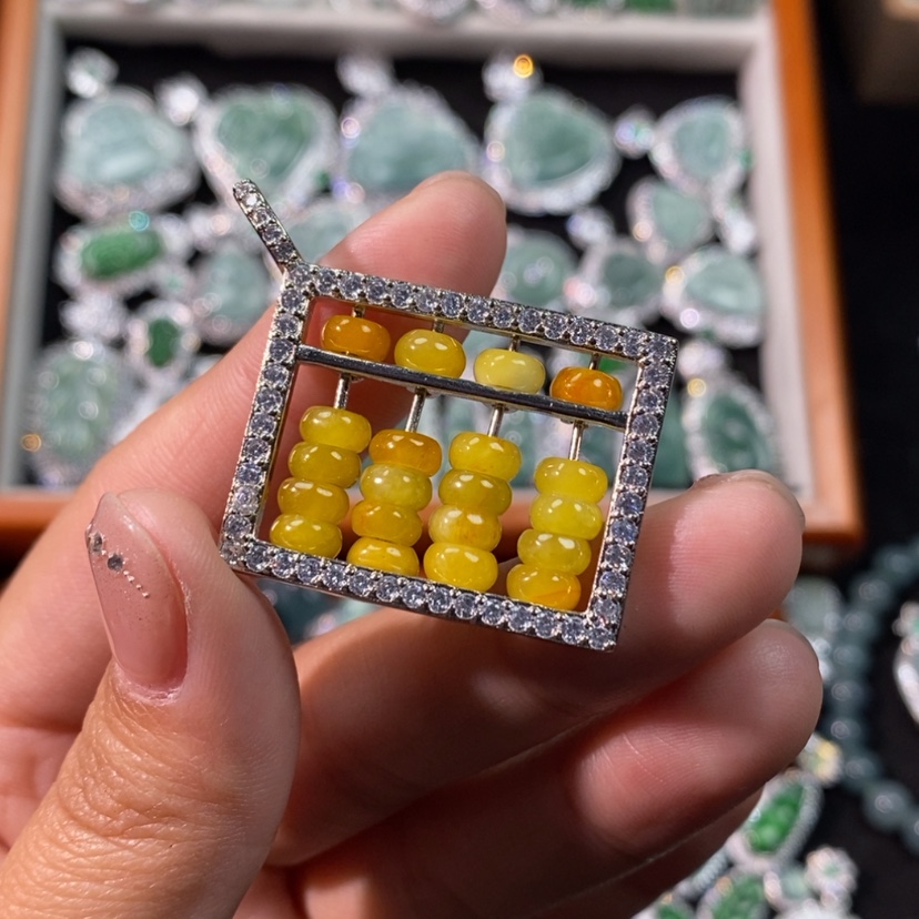 【闪购商品】翡翠颈饰未镶嵌天然