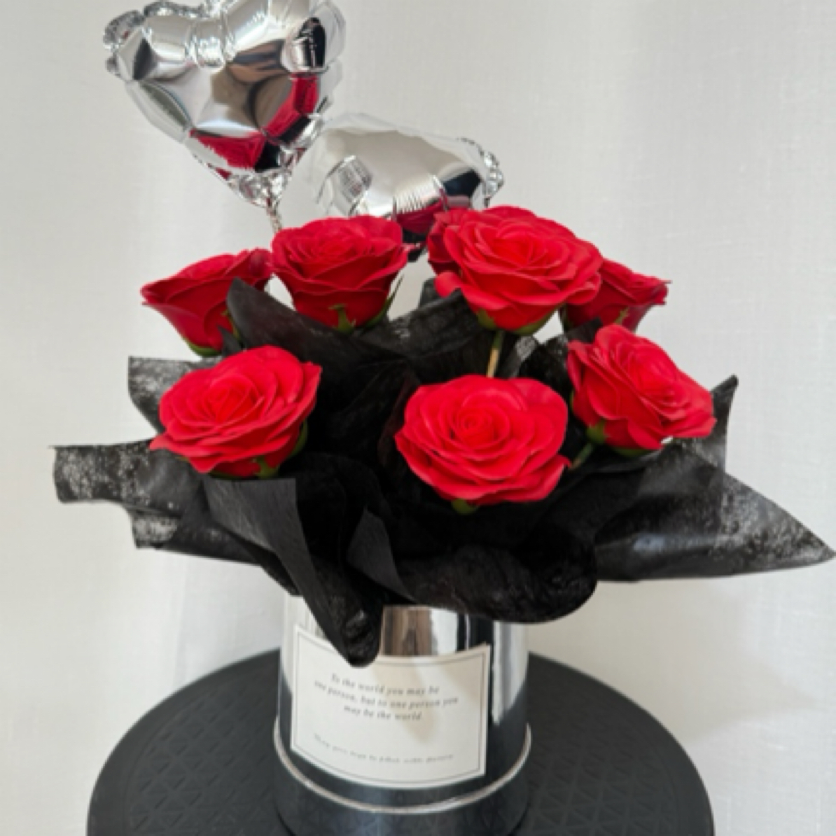 掌上明珠 情人节红玫瑰花束迷你抱抱桶花束适合送恋人 男友 闺蜜