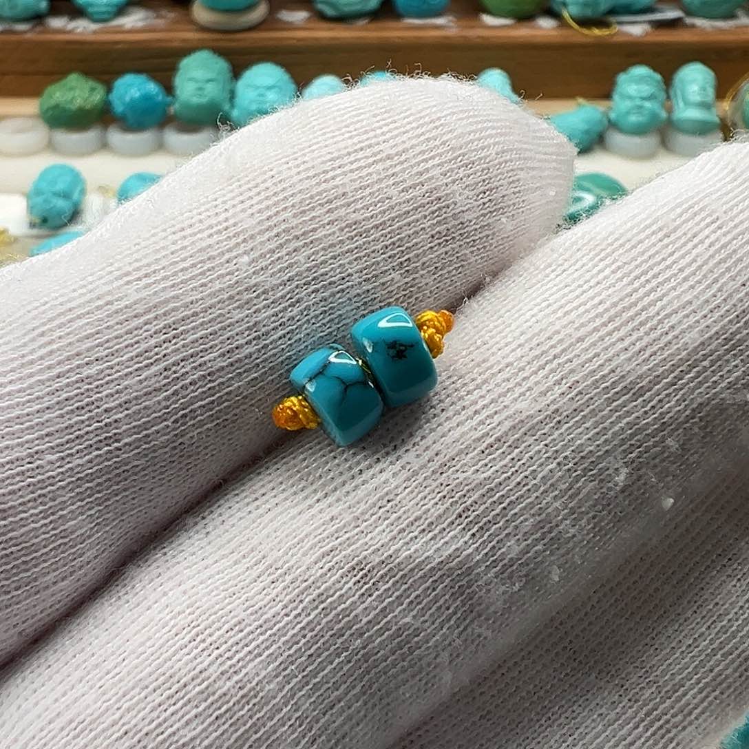 绿松石配饰未镶嵌