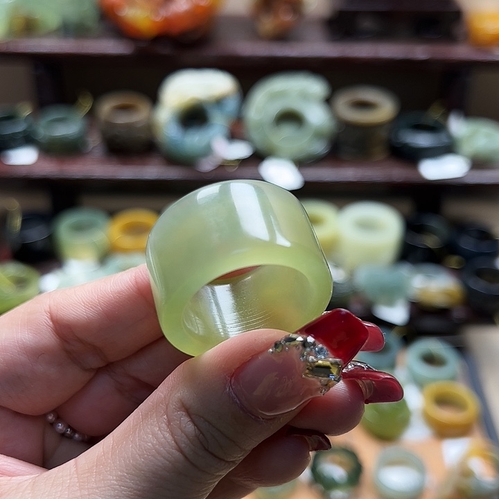 蛇纹石玉戒指未镶嵌内径22