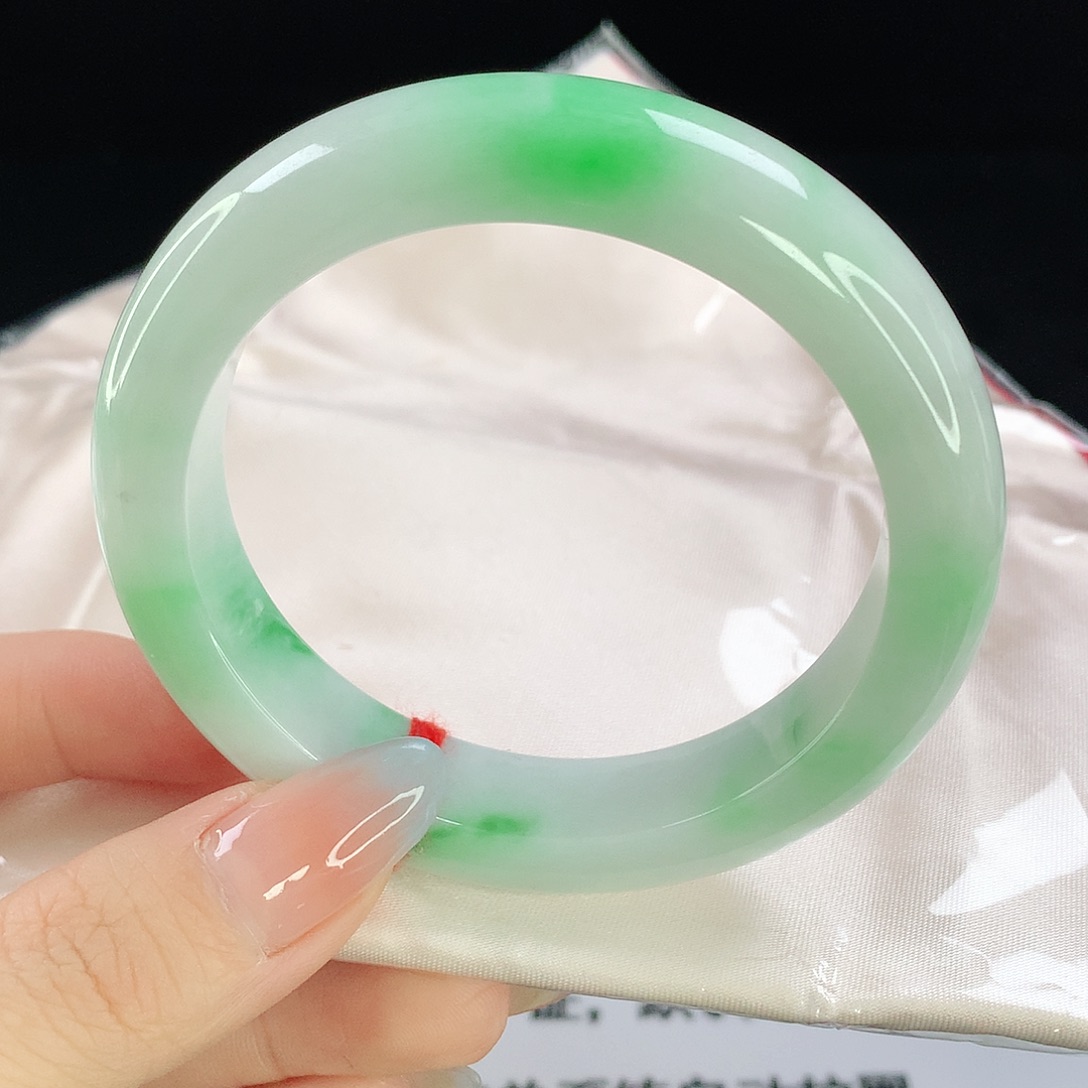 翡翠手镯未镶嵌652