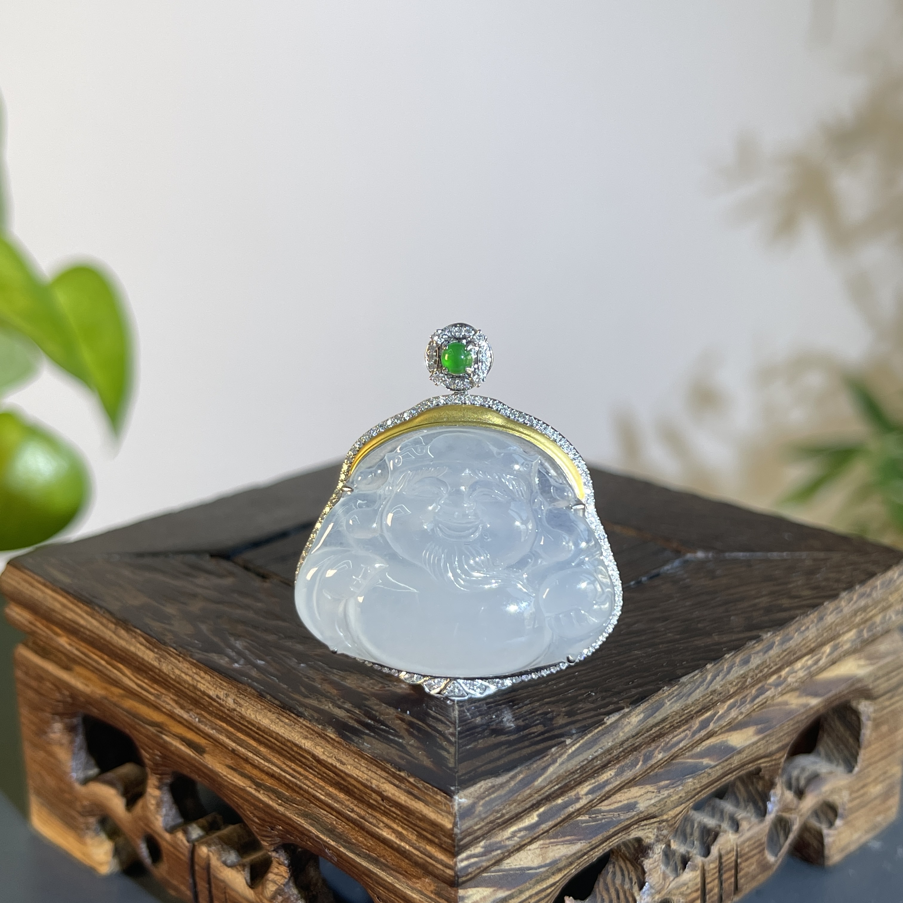 JTA07-144 天然翡翠缅甸A货 18K含钻镶嵌财神爷