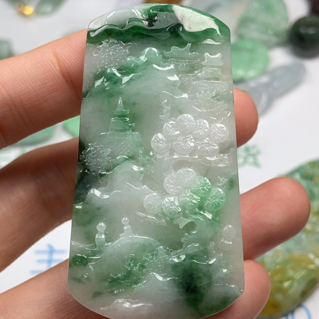 翡翠未镶嵌颈饰翡翠