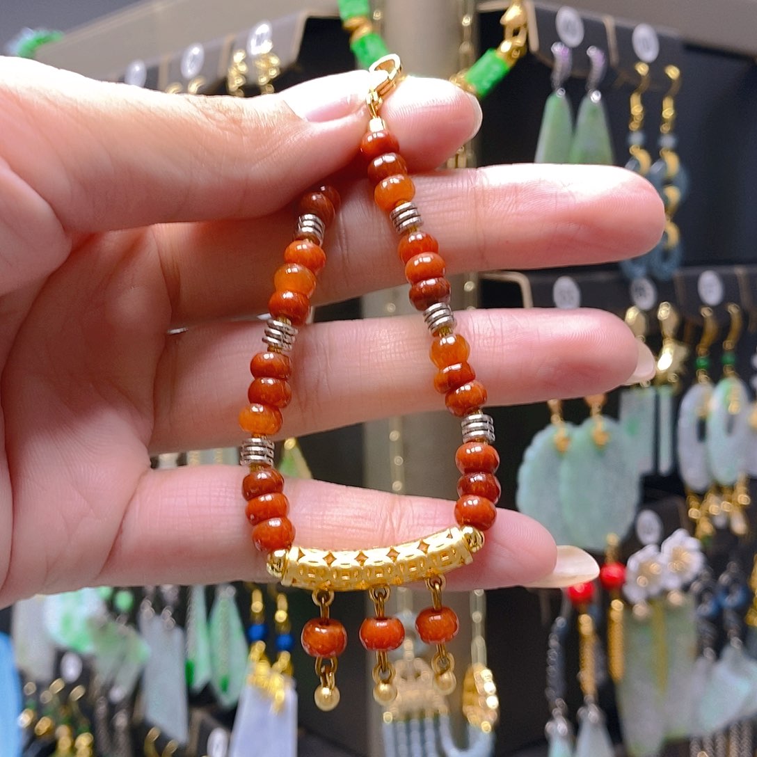 未镶嵌翡翠耳饰翡翠