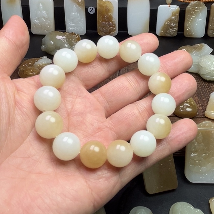 和田玉颈饰未镶嵌木*李