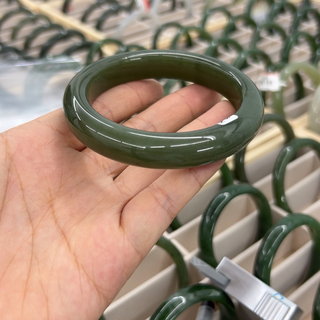 和田玉手镯未镶嵌爪***子61圈围211