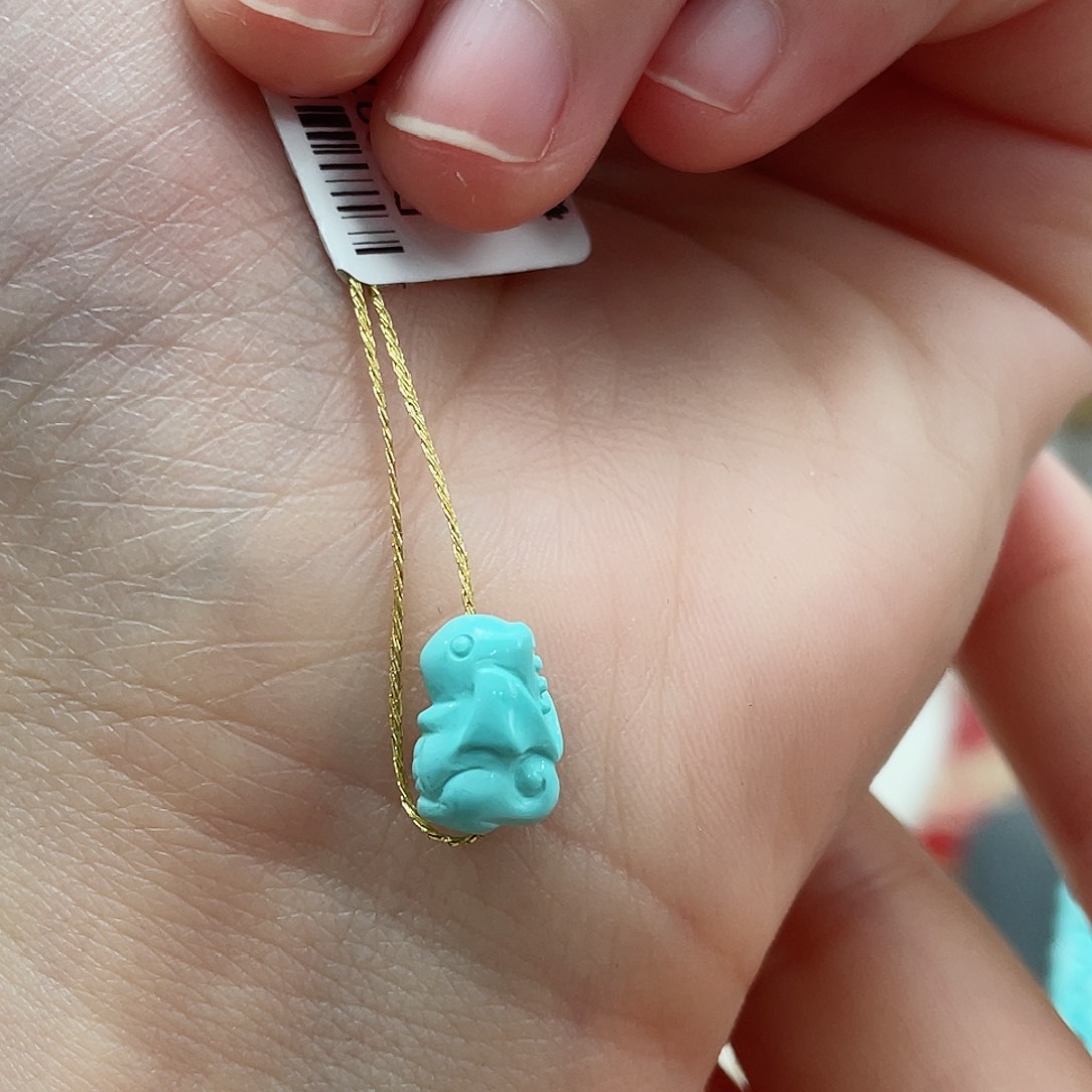 绿松石颈饰未镶嵌