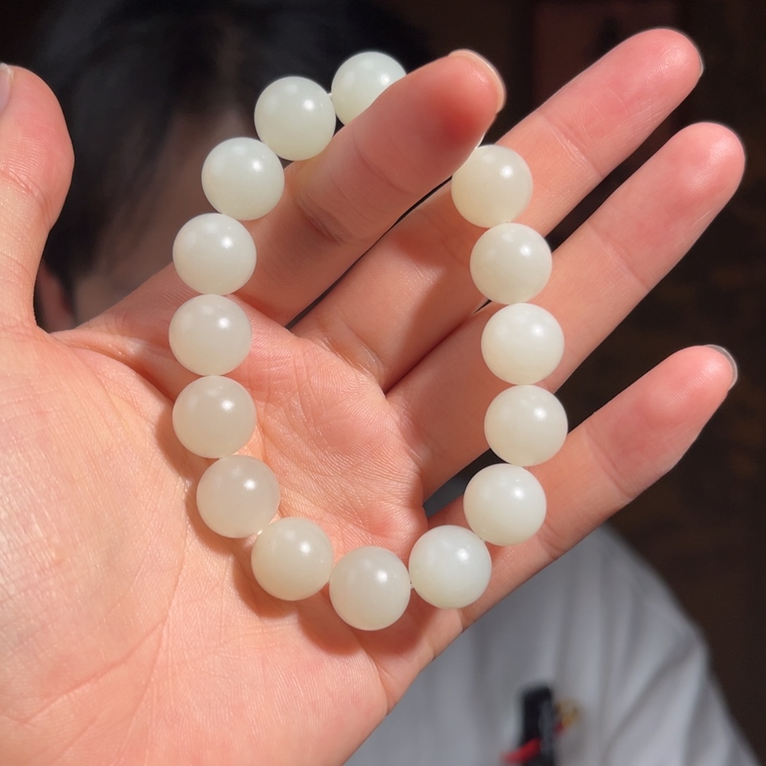 手串未镶嵌和田玉黑山白玉12mm1200