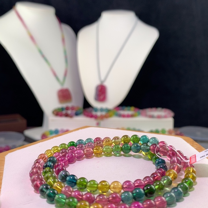 双色碧玺手链未镶嵌