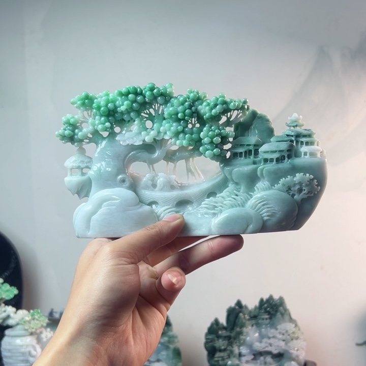 翡翠摆件未镶嵌翡翠