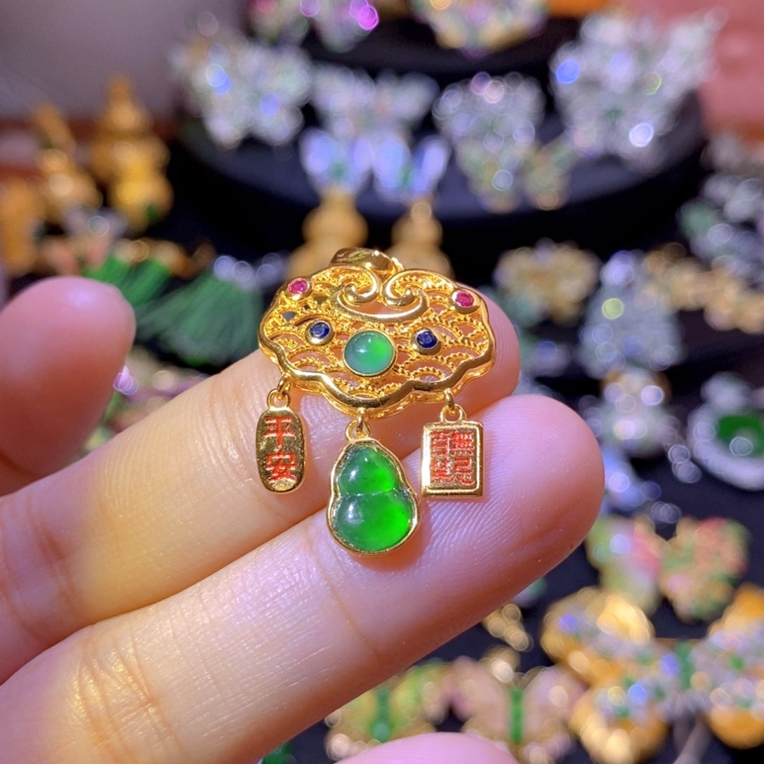 翡翠银S925镶嵌项圈天然翡翠