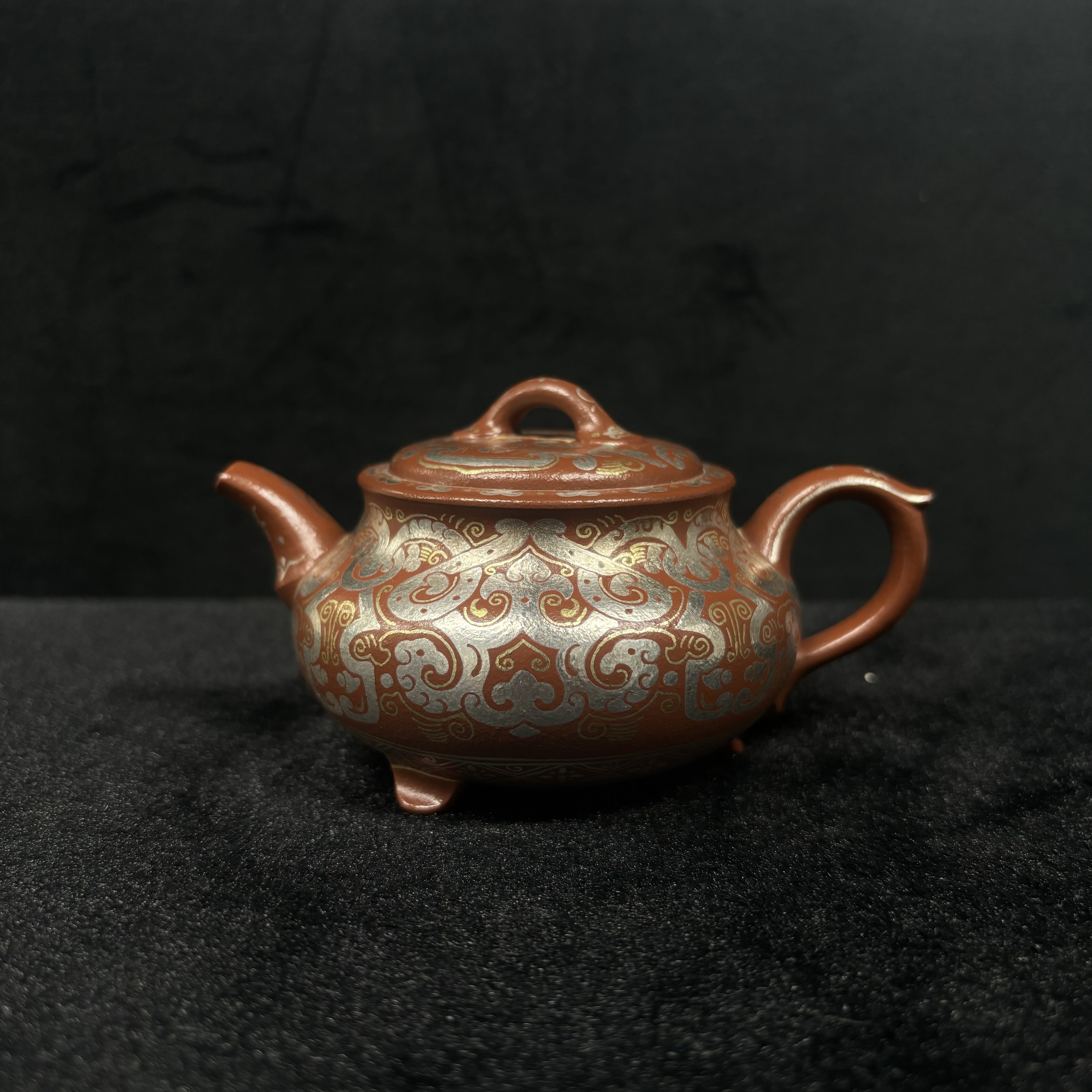 24/H1228110/王颖/紫砂壶三足炉鼎/