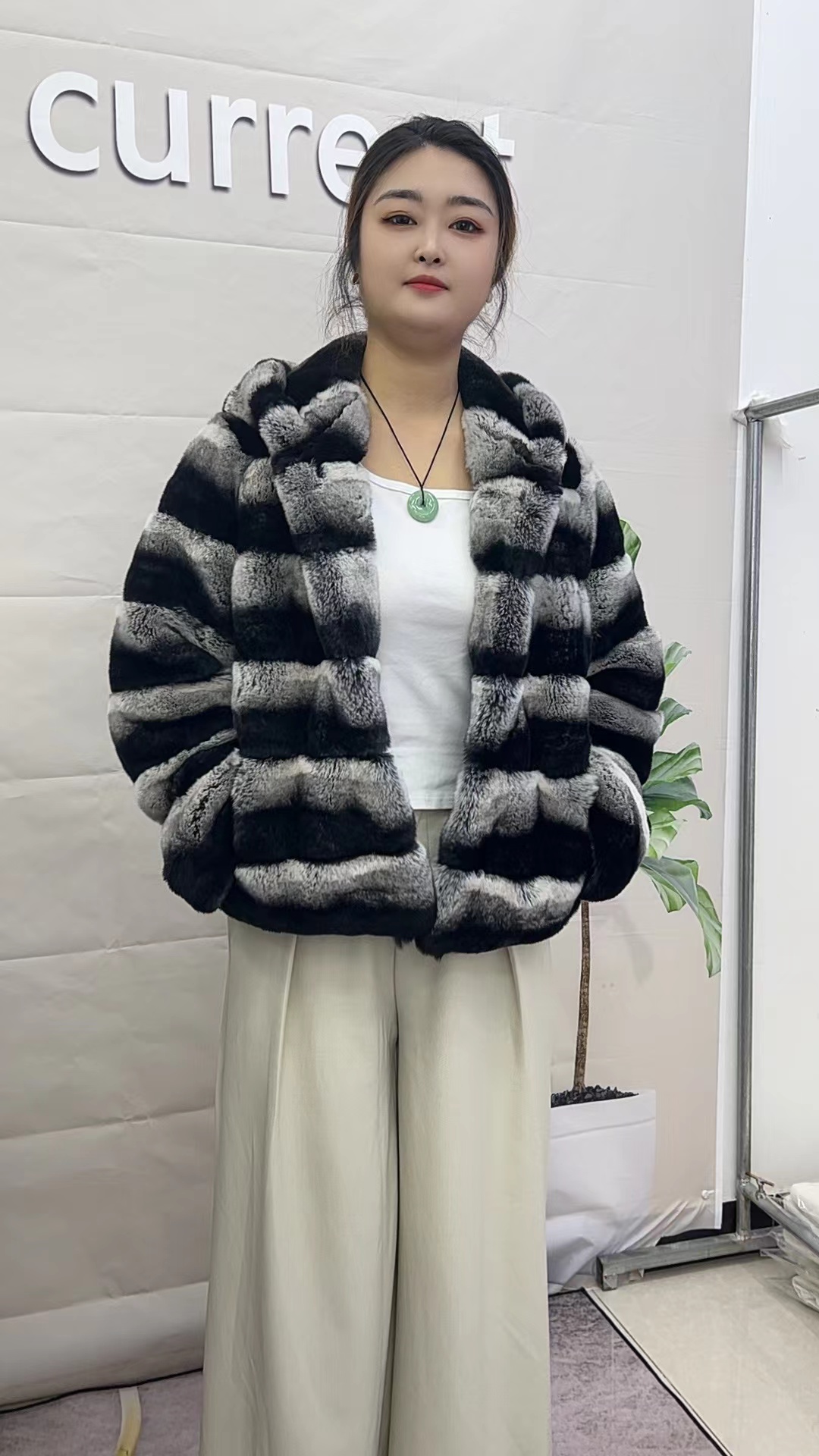 青紫蓝龙猫獭兔皮毛一体外套【直播间过款为准】皮草外套女真毛