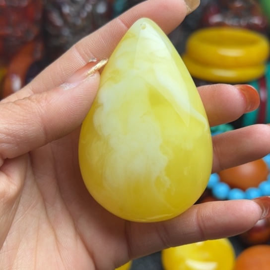 琥珀手串未镶嵌蜜蜡