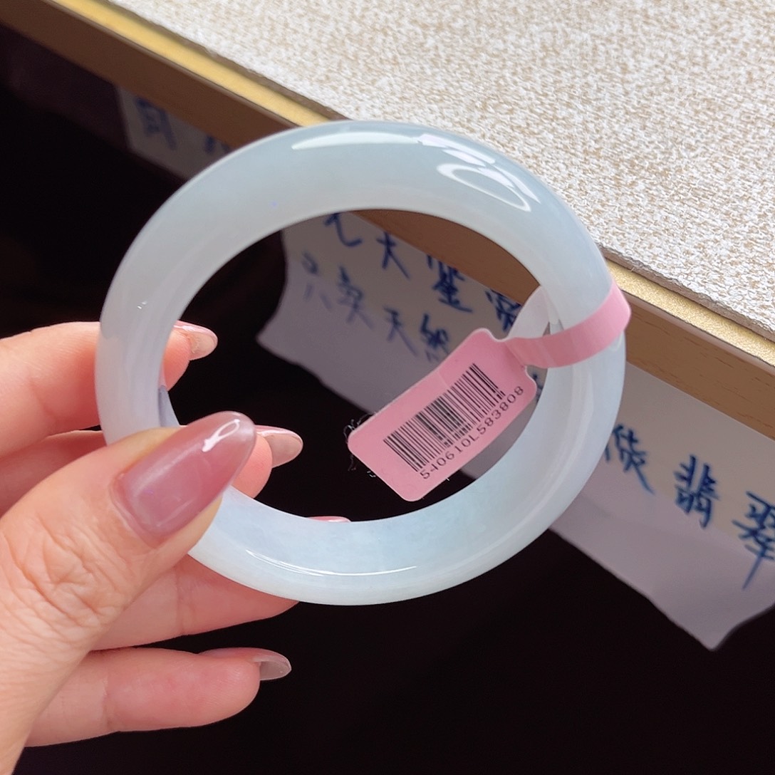 翡翠未镶嵌手镯手镯