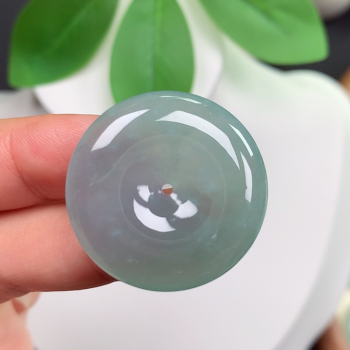 翡翠未镶嵌颈饰平安扣 28.9x5.6mm